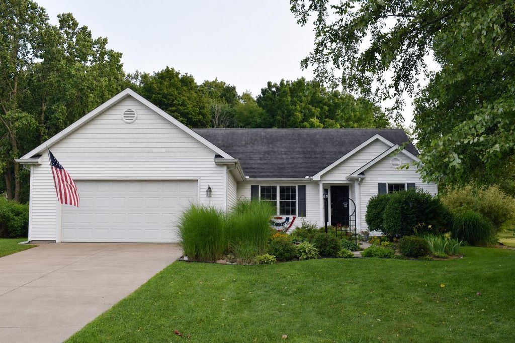 3970 N Hidden Valley Trail N, Bertrand township