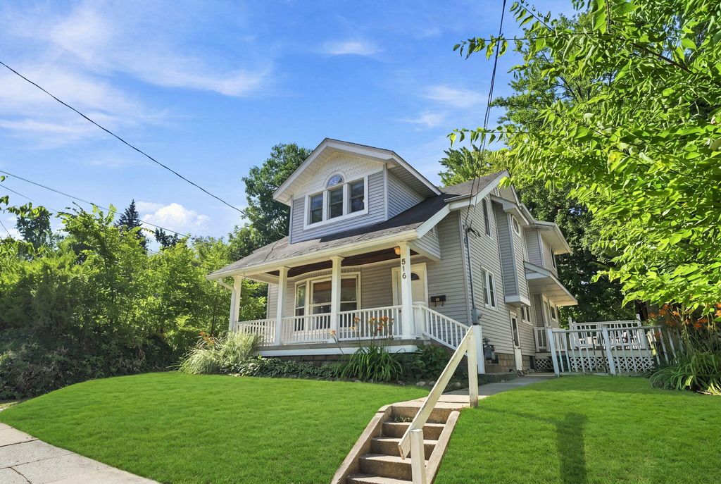 516 Curtis Street Ne, Grand Rapids city