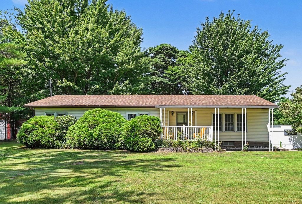 75620 16th Avenue, South Haven charter township