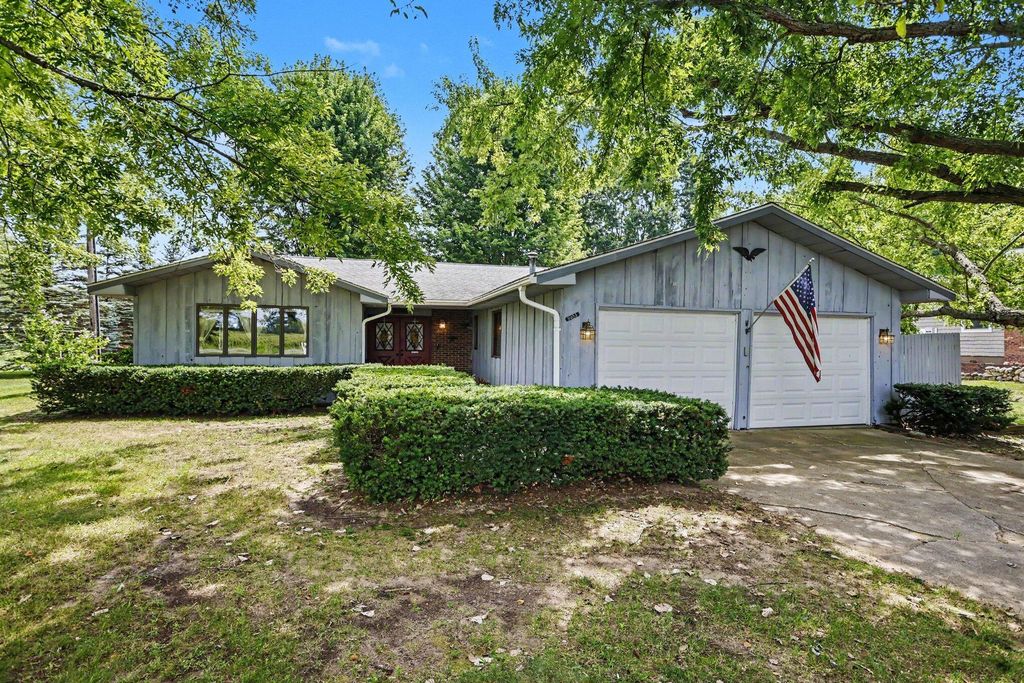 11053 Gast Road, Lake charter township