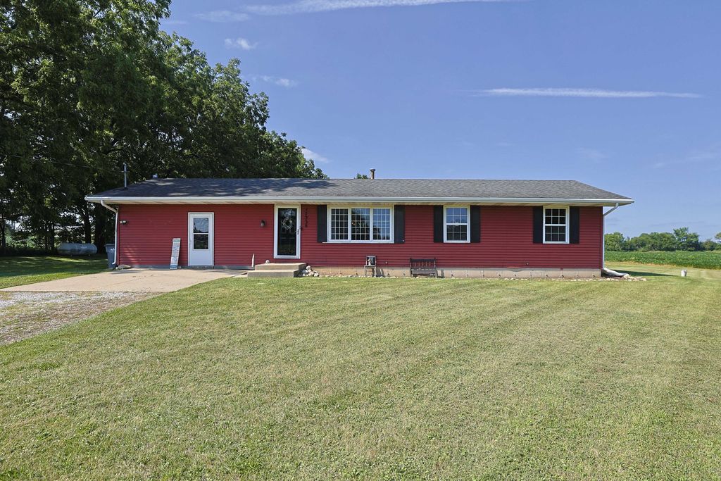 17236 Mason Street, Mason township