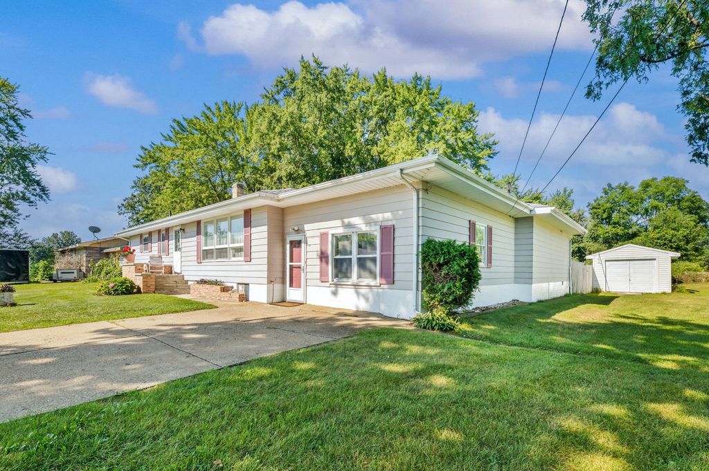 1864 Greenly Avenue, Berrien township