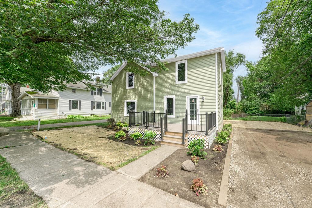 109 Michigan Avenue, Hartford city