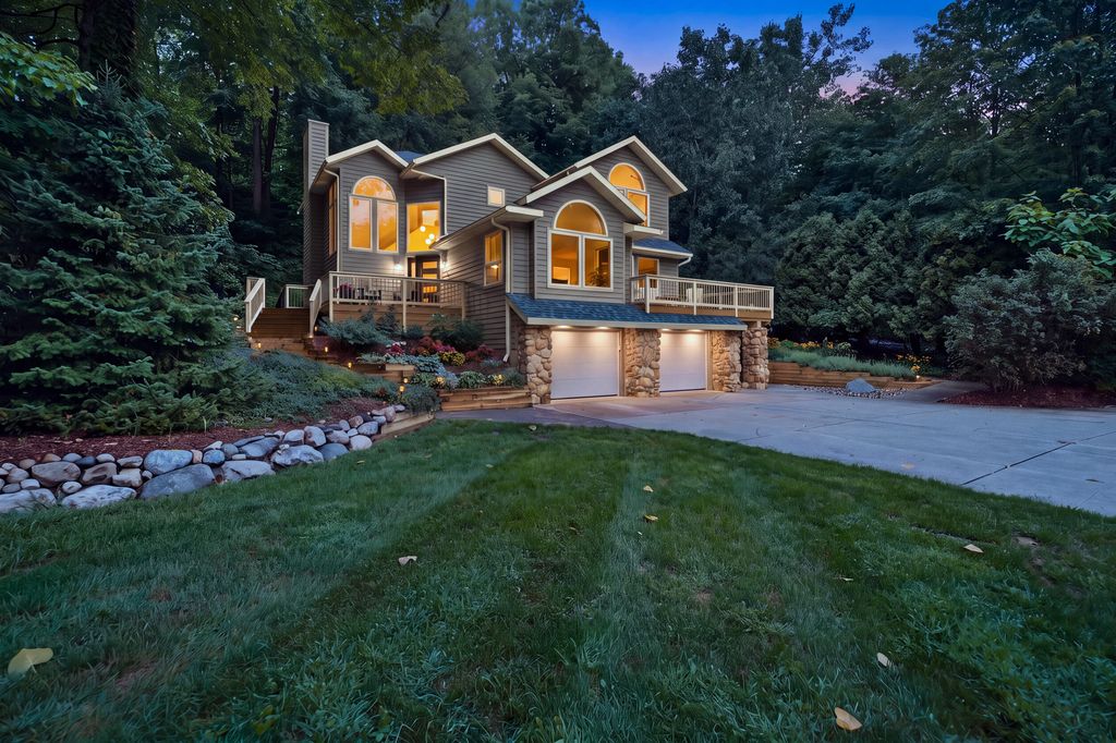 677 Tuttle Road, Baroda township