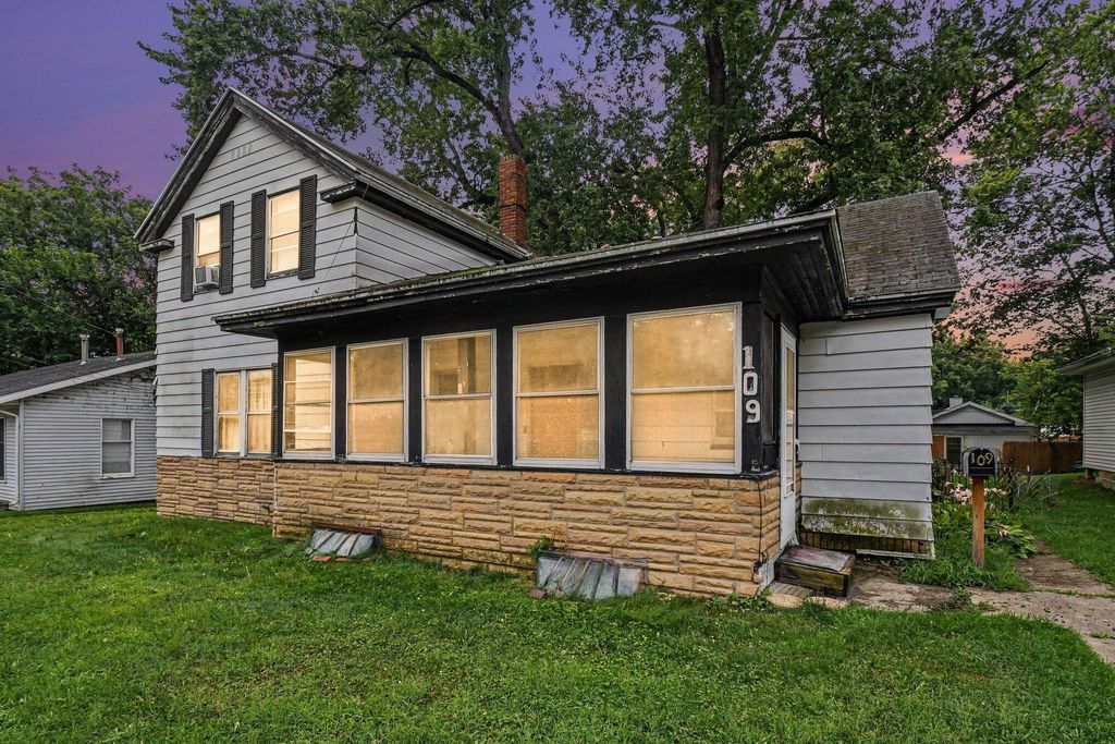 109 W Chicago Street, Buchanan city