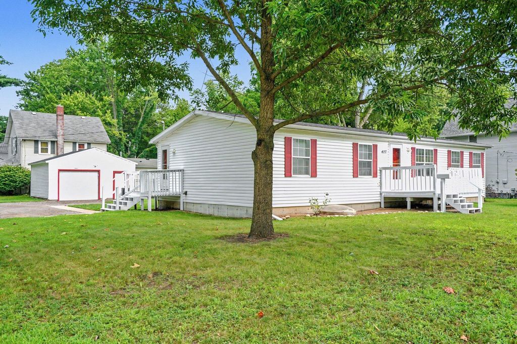 427 E Division Street, Dowagiac city