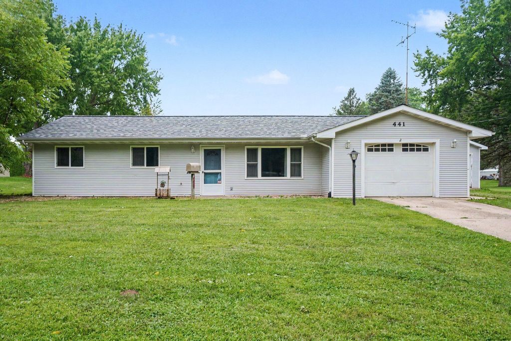 441 Moccasin Street, Buchanan city