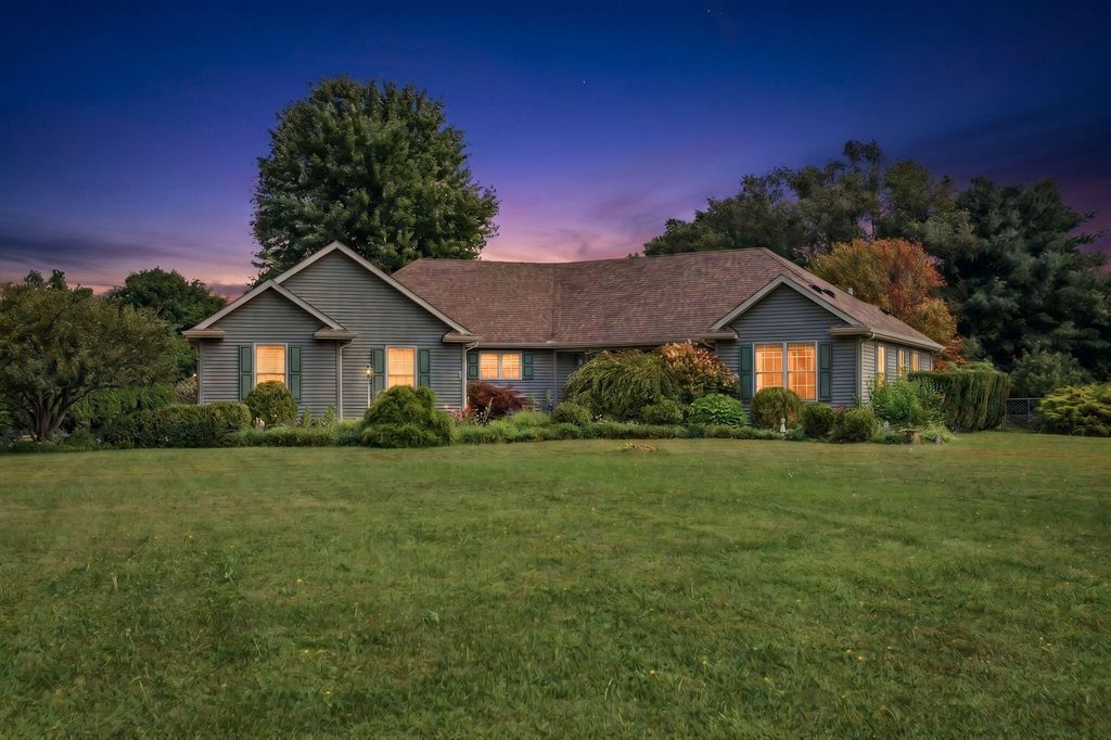 3905 Hidden Valley Trail N, Bertrand township