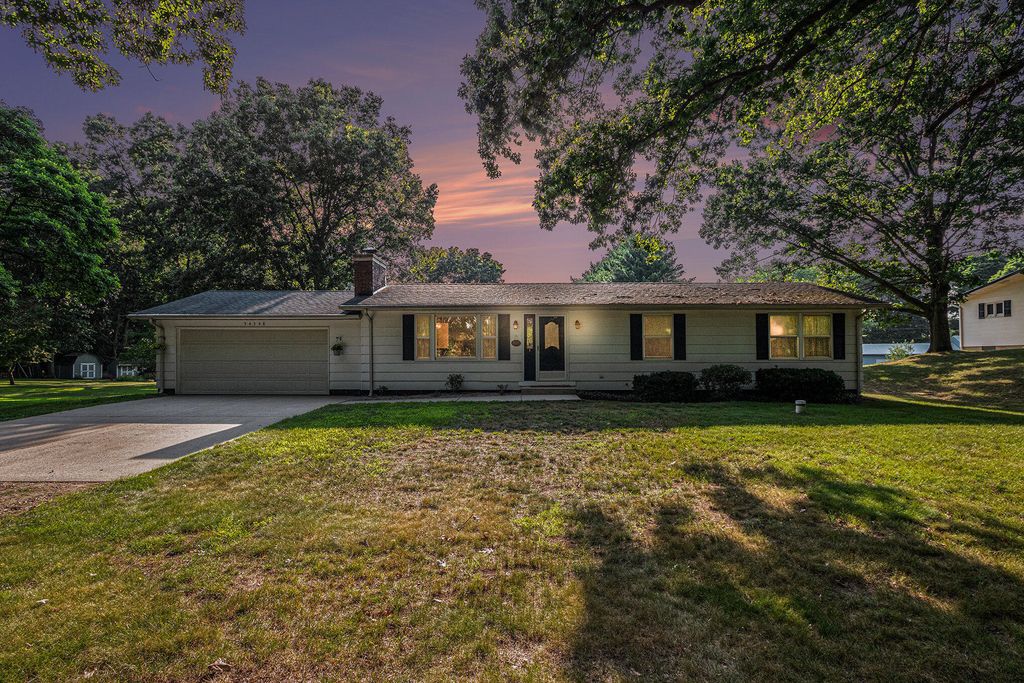 54348 Twin Lakes Road, Wayne township
