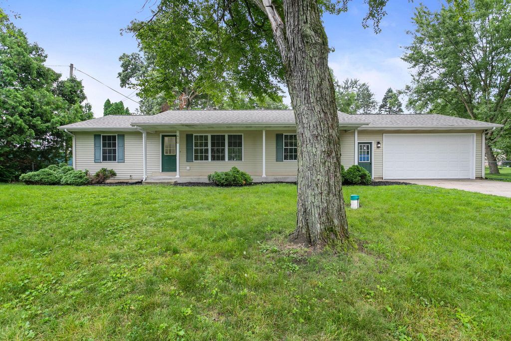 426 Meade Road, Niles township