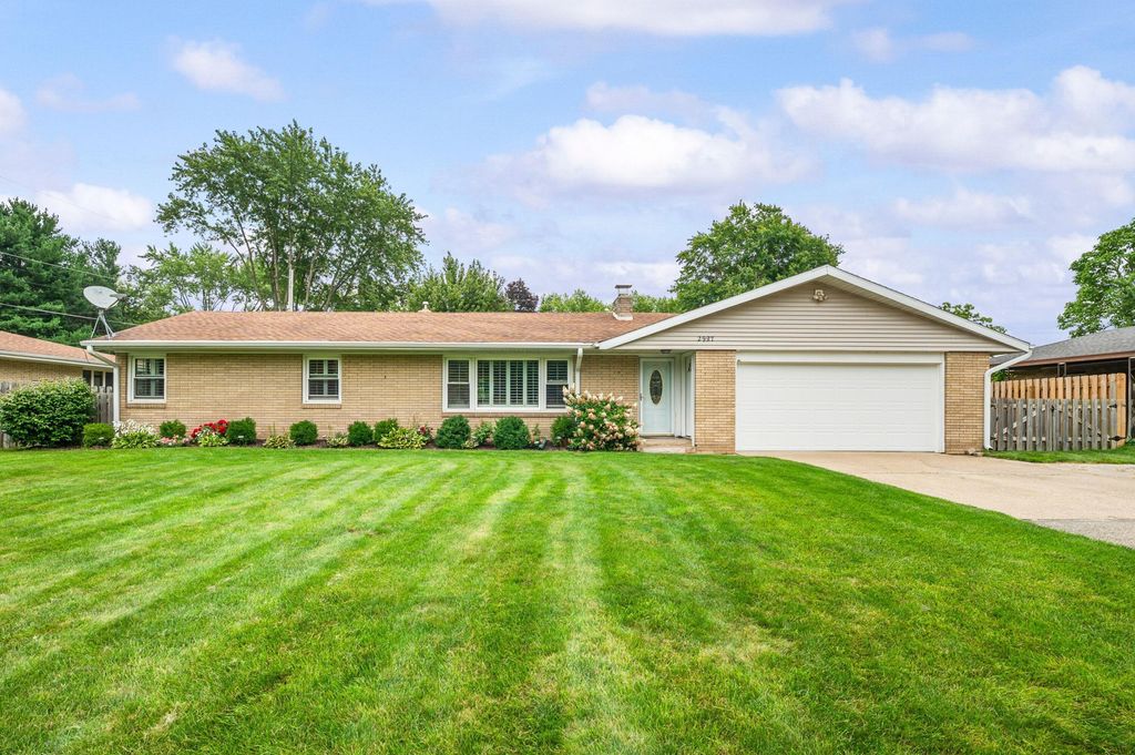 2987 E Windsor Drive, St. Joseph charter township