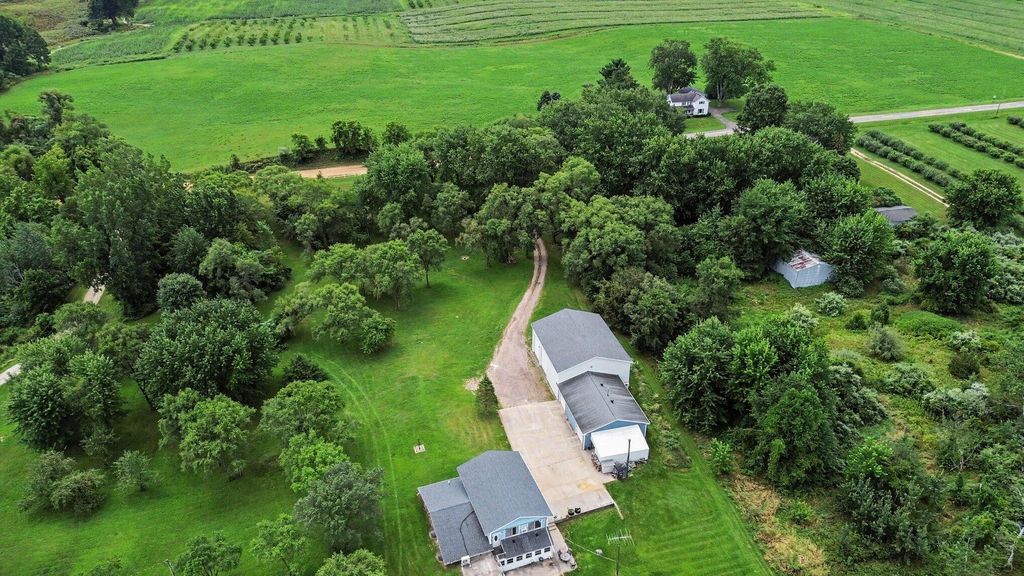 6793 Carmody Road, Coloma charter township