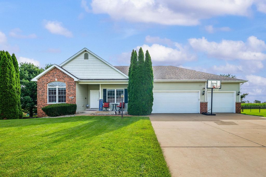 69265 Sundance Drive, Ontwa township