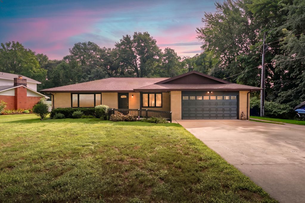5095 W Donna Drive, Lincoln charter township
