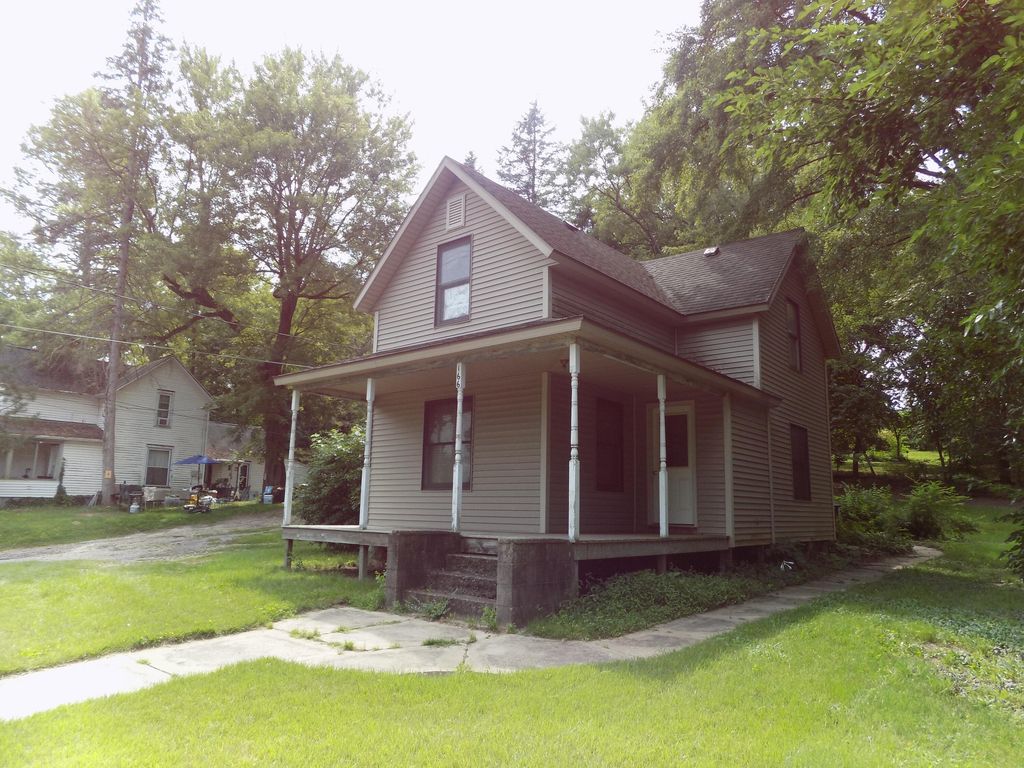 166 N West Street, Coloma city