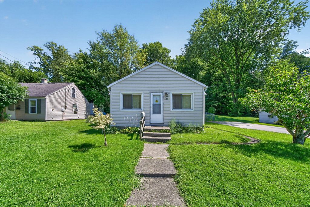 128 N East Street, Cassopolis village