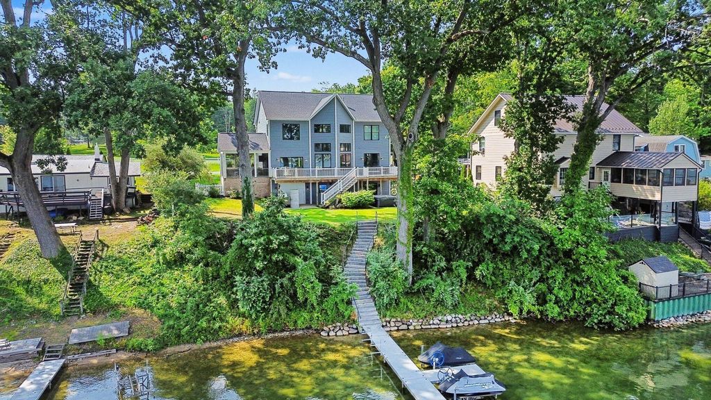 95517 County Road 690, Keeler township