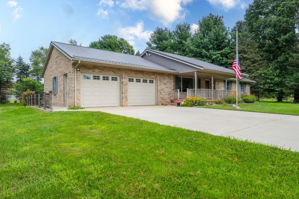 5685 Topanga Drive, Coloma charter township