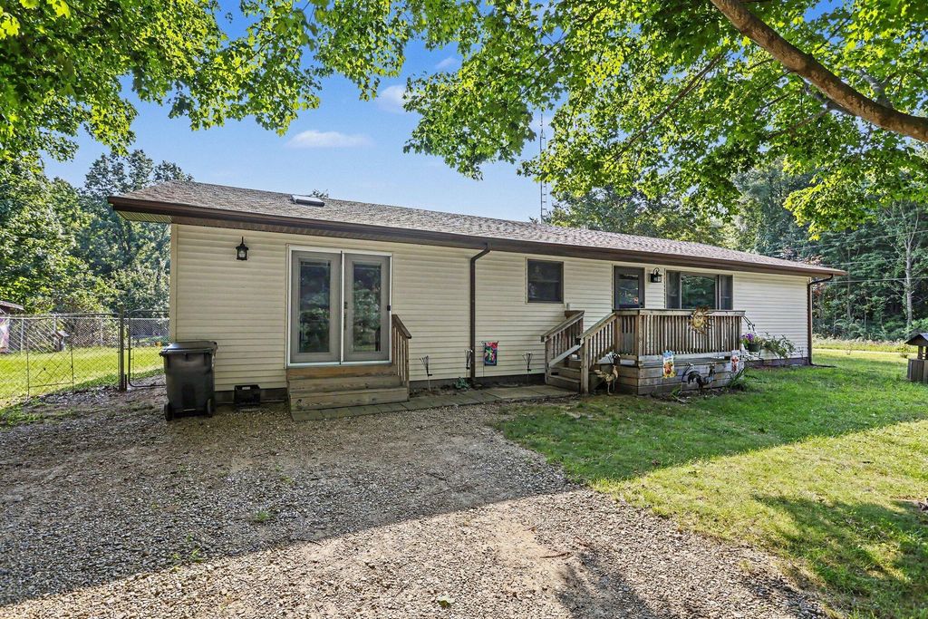 5193 Oak, Hagar township