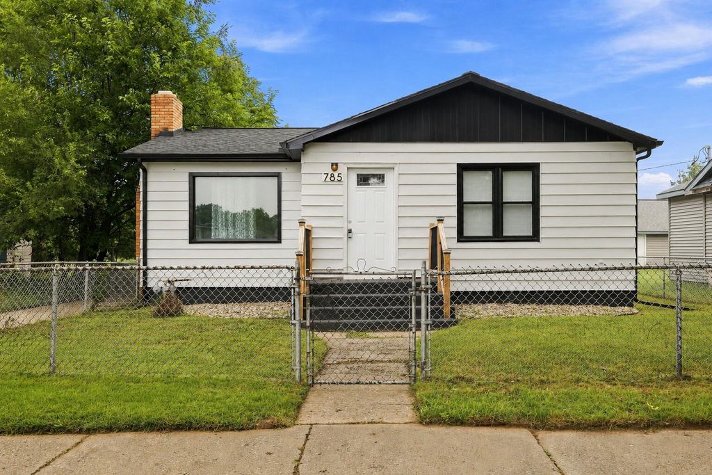785 Mcguigan Avenue, Benton Harbor city