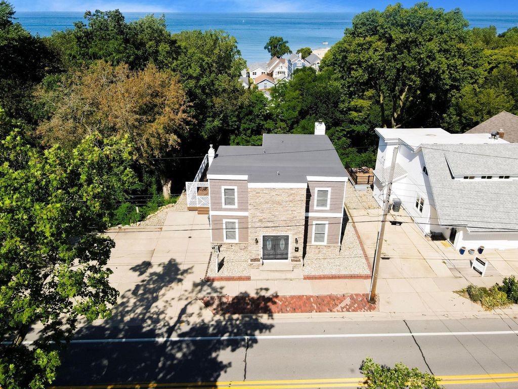 1008 Lake Boulevard, St. Joseph
