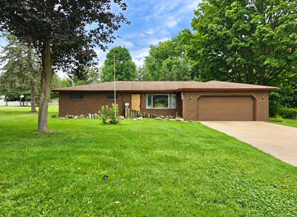 4850 Shore Drive, Coloma charter township