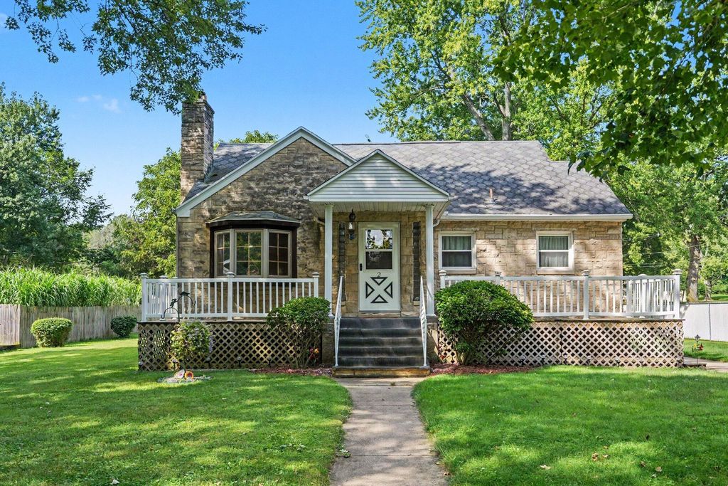 2 S Fairview Avenue, Niles