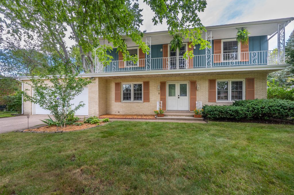1885 Acorn Drive, St. Joseph