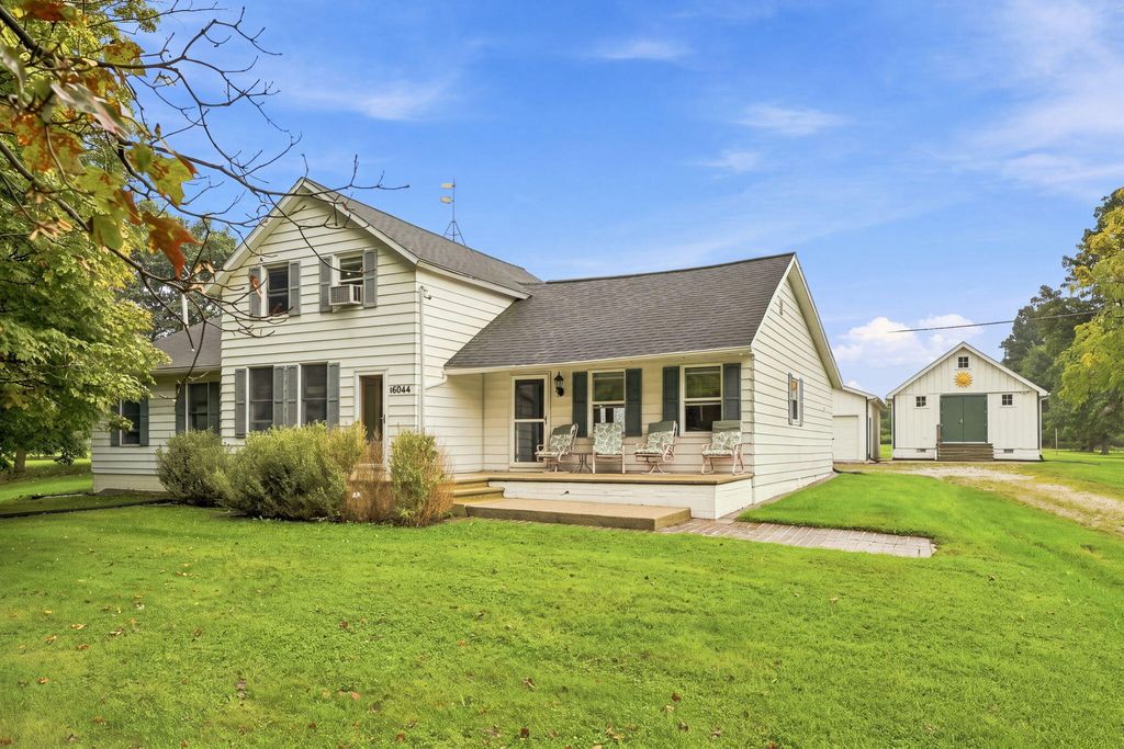 18944 S Lakeside Road, New Buffalo