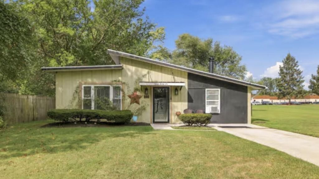 1526 Reeder Avenue, Benton Harbor