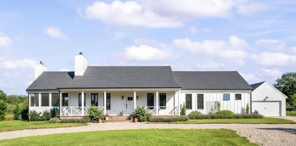 12054 California Road, Bridgman
