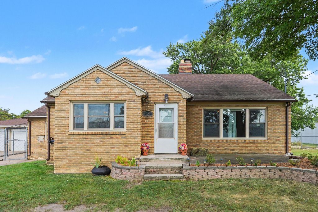 1397 M 139, Benton Harbor