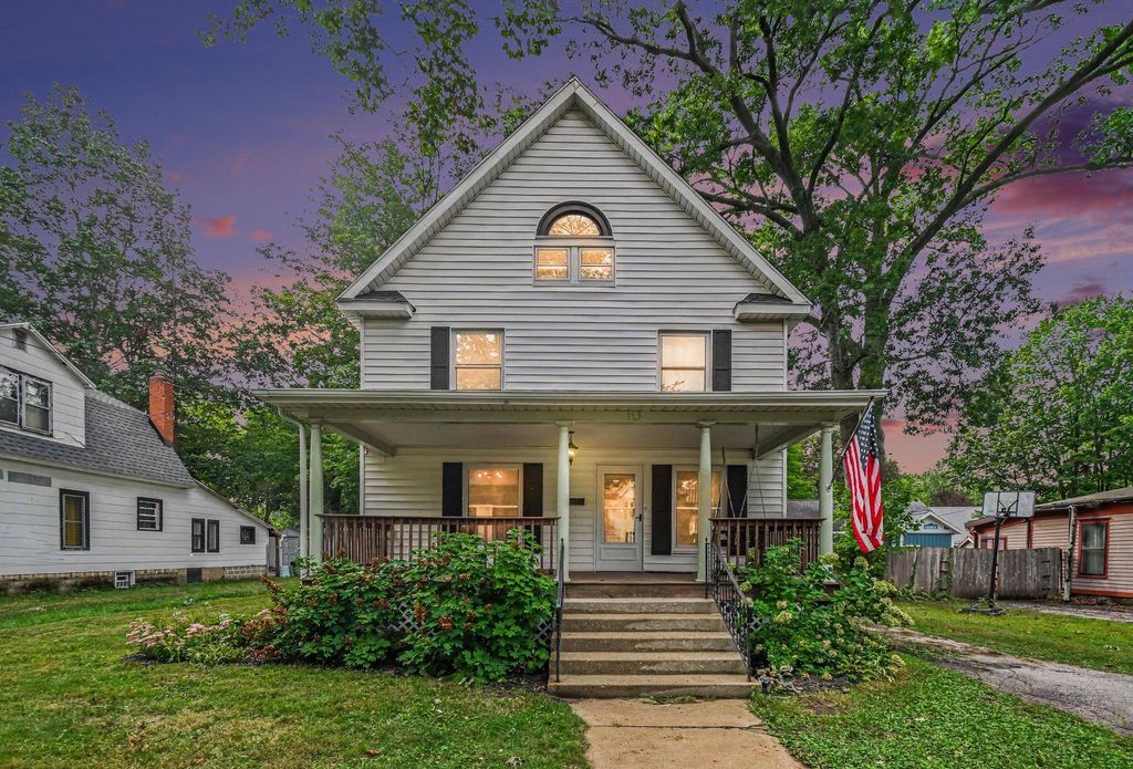 113 Hamilton Street, Dowagiac