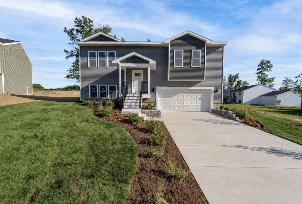 303 Mimz Court, Bangor