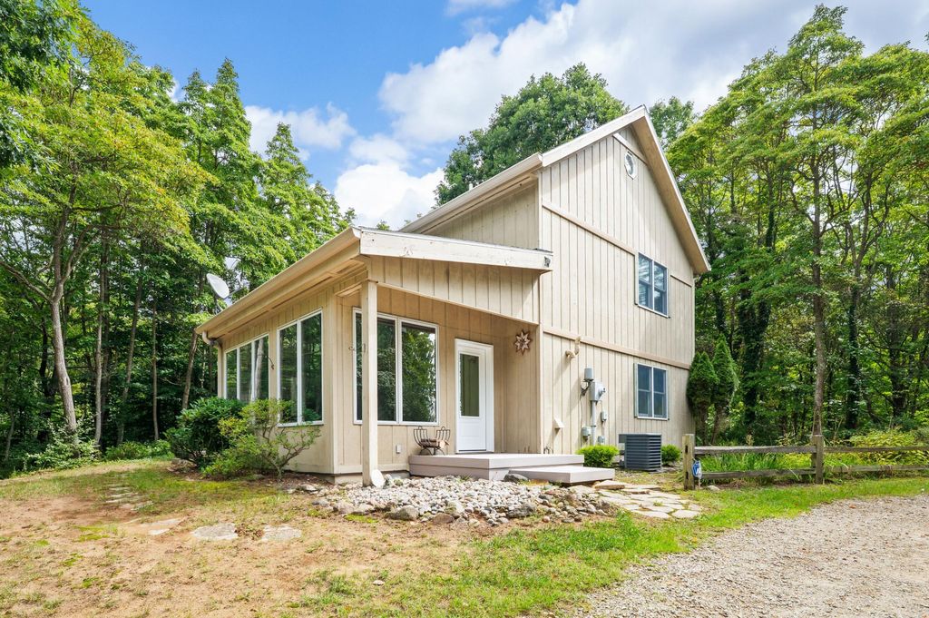 5471 Little Paw Paw Lake Road, Coloma