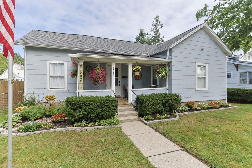 1331 Hickory Street, Niles