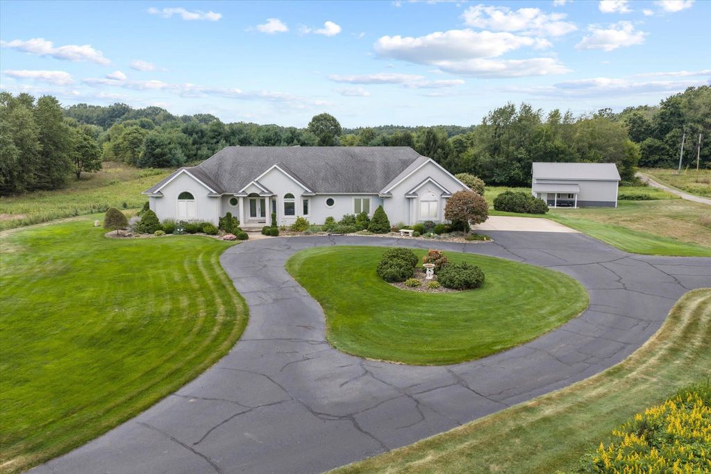69618 Beebe Road, Niles