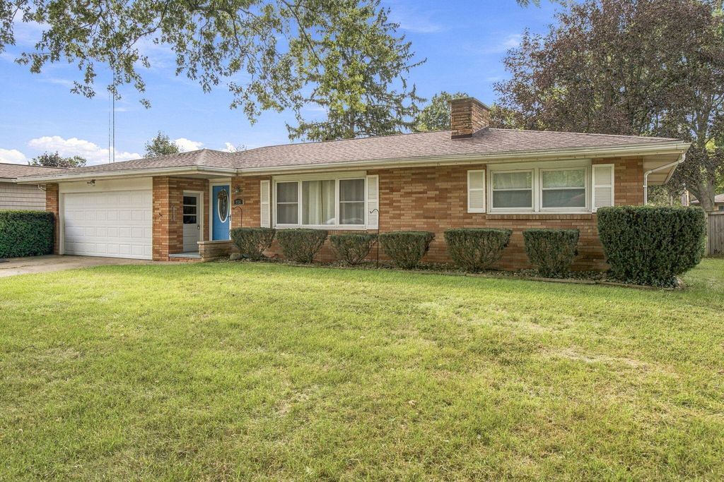 976 Jean Ann Drive, St. Joseph