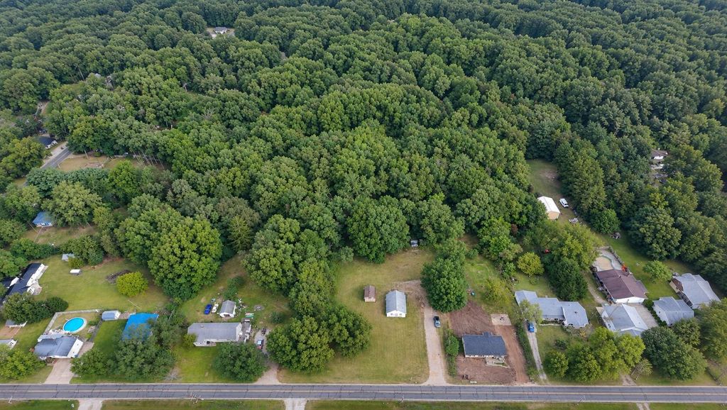 1323 Stateline Road, Niles
