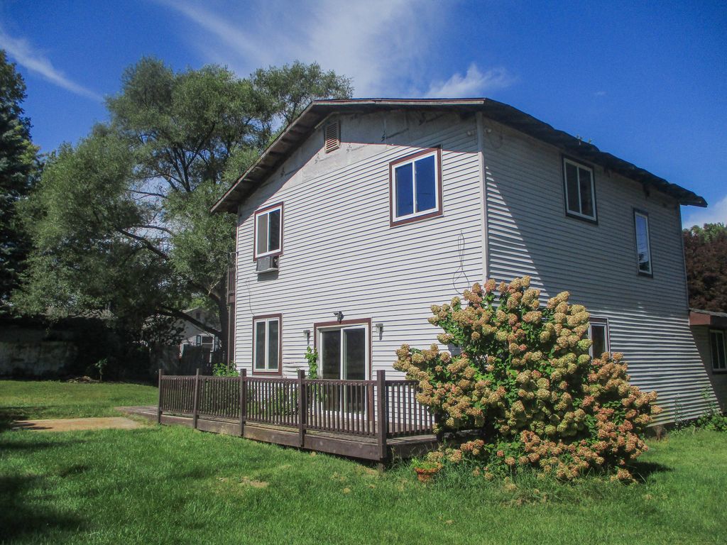 388 N Euclid Avenue, Benton Harbor