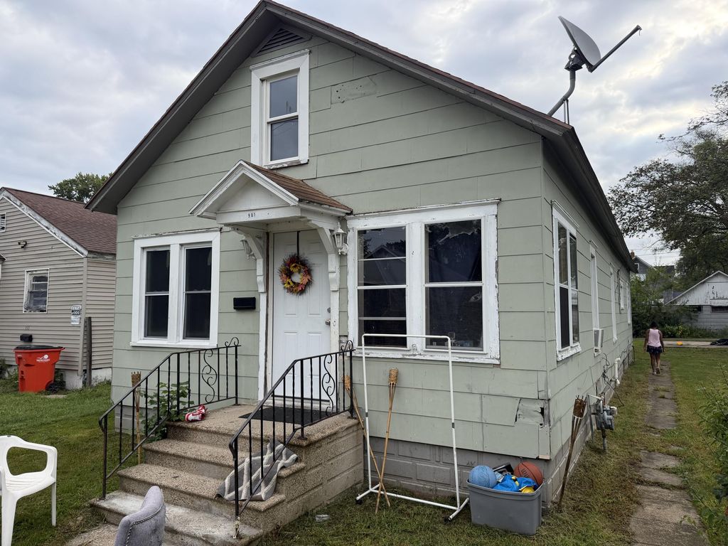 981 Pearl Street, Benton Harbor