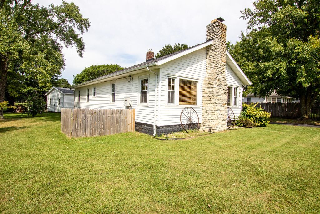 207 E Bertrand Road, Niles