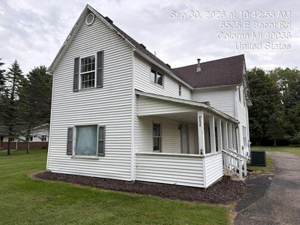 6536 E Becht Road, Coloma