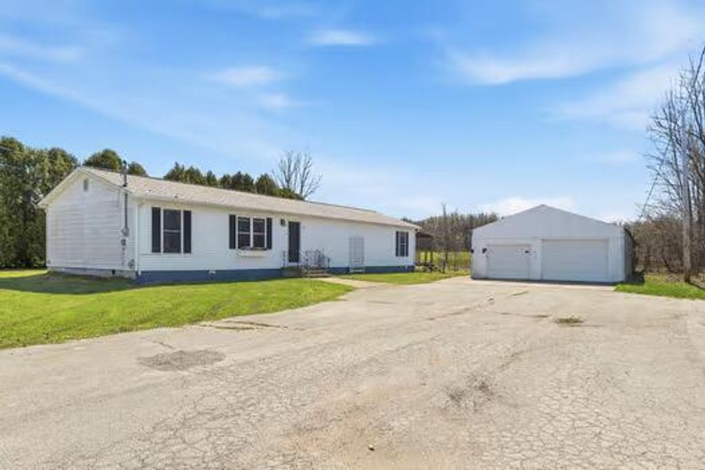 68715 66th Avenue Avenue, Watervliet