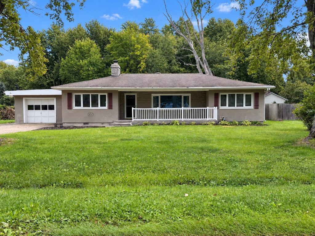 1637 Grove Avenue, Benton Harbor