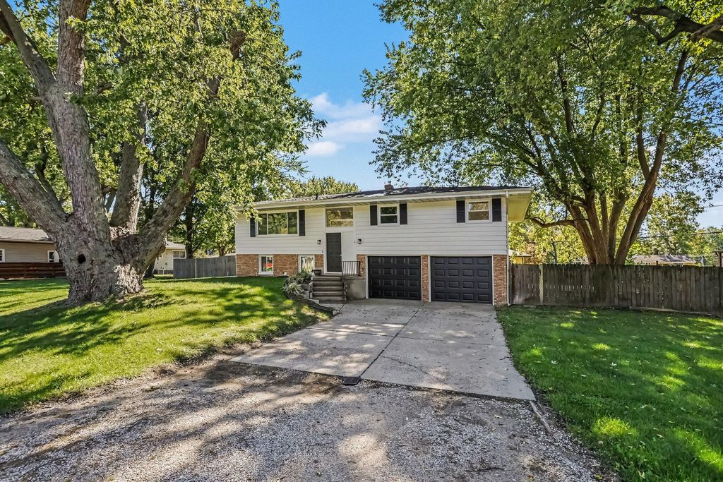 864 Ansley Drive, St. Joseph