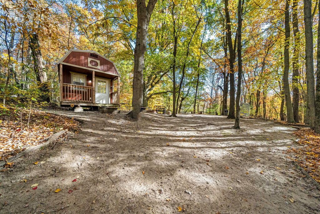 60070 Pemberton Road, Vandalia
