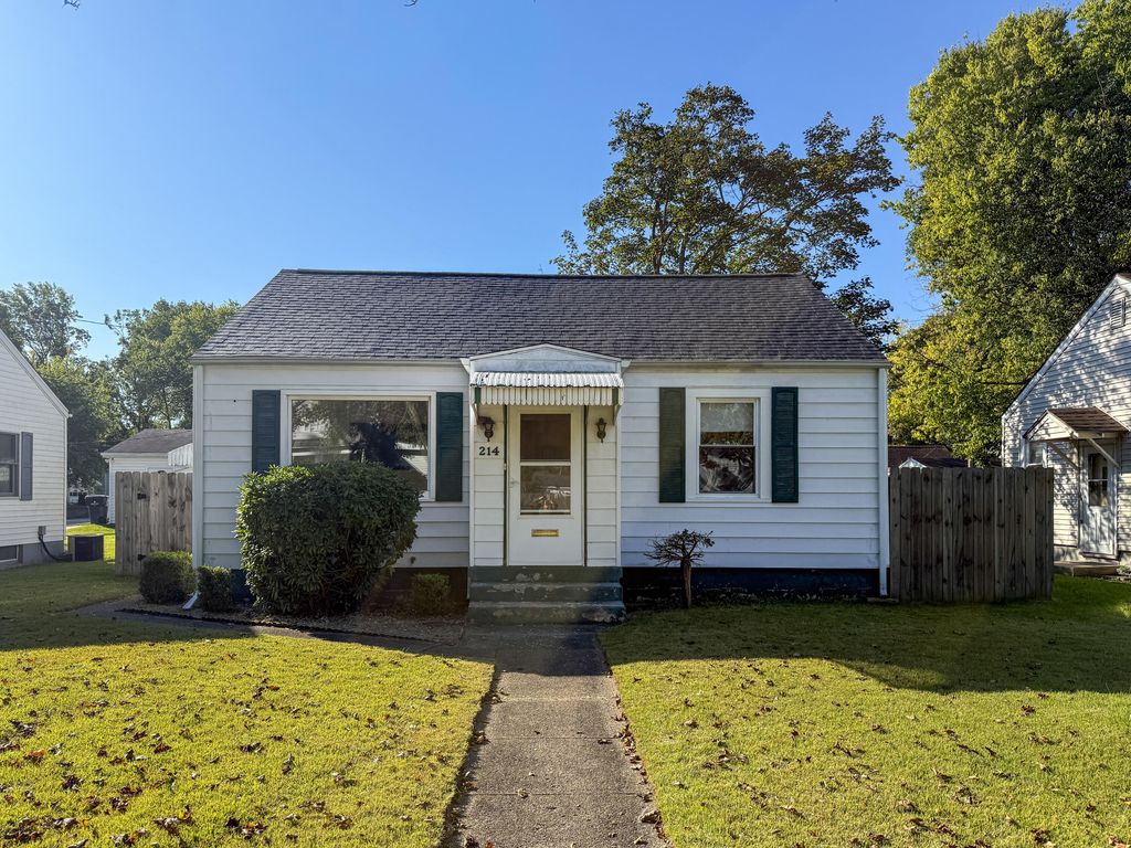 214 Bradley Street, Dowagiac