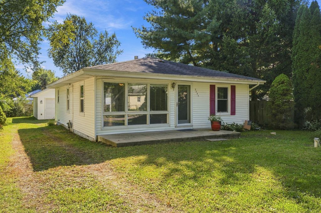7254 Helen, Coloma