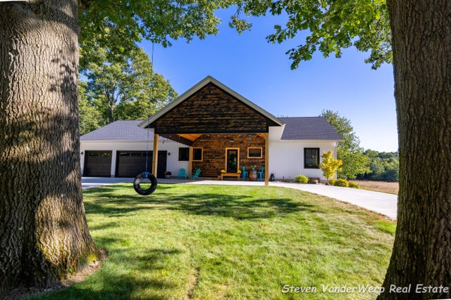 12640 Bucs Drive, Grand Haven charter township